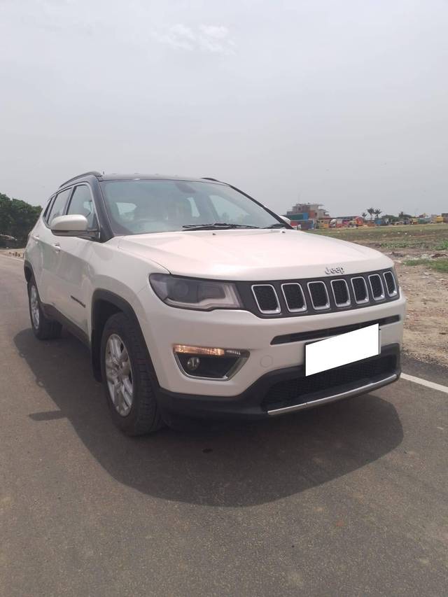 https://images10.gaadi.com/usedcar_image/4178264/original/processed_088578ce8e827d34072b5ed00834d72e.jpg?imwidth=6400