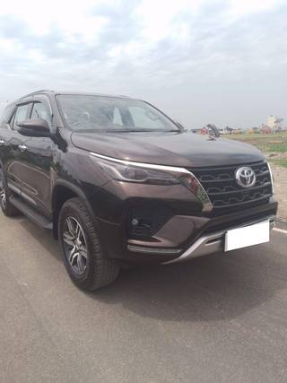 Toyota Fortuner 2016-2021 Toyota Fortuner 2.8 2WD AT