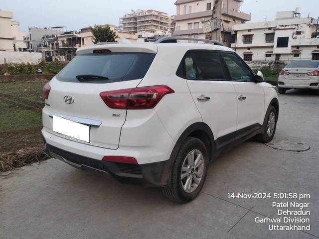 https://images10.gaadi.com/usedcar_image/4178295/original/processed_7d5d4acf3f50bacd4883066b0504f1e6.jpeg?imwidth=6401