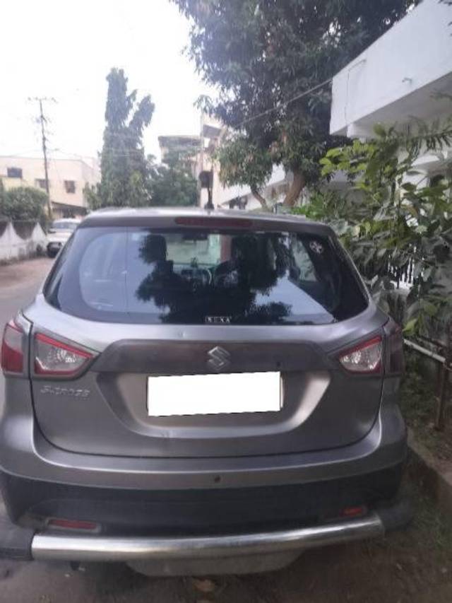 https://images10.gaadi.com/usedcar_image/4178367/original/processed_799ca2be-3c5b-44c0-9d9e-39a54aa3ea50.jpg?imwidth=6402