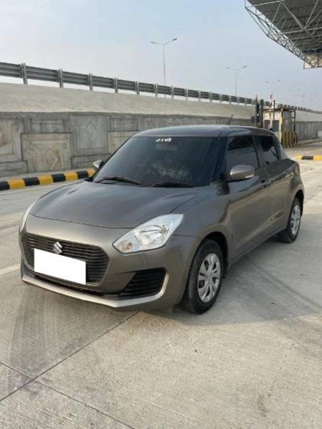 https://images10.gaadi.com/usedcar_image/4178668/original/processed_78d670b0-b3c0-4d91-b76b-72f1fa541c38.jpg?imwidth=6400