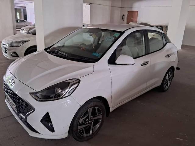 https://images10.gaadi.com/usedcar_image/4178673/original/processed_f60401ac-b683-4f68-afeb-b121e4f89bb8.jpg?imwidth=6400