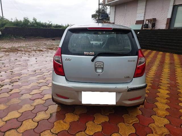 https://images10.gaadi.com/usedcar_image/4178829/original/processed_00fcc80d-7ed9-4f23-9069-8c03e3ce5d2c.jpg?imwidth=6402