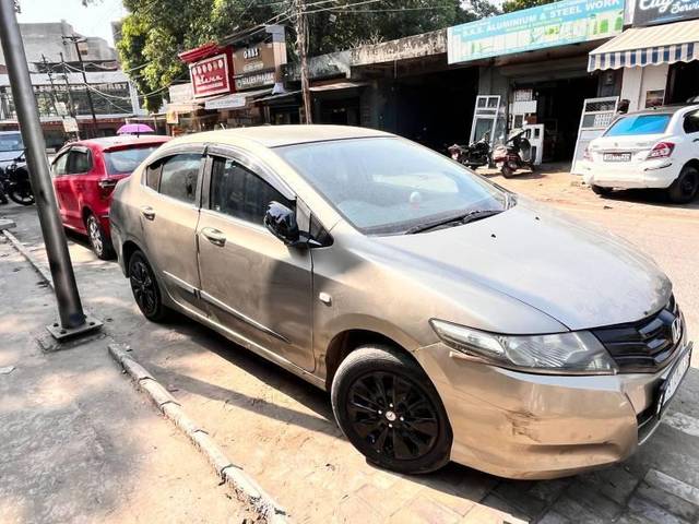 https://images10.gaadi.com/usedcar_image/4178962/original/processed_b3037bd0-f960-45b8-8b4c-653ade9e442d.jpg?imwidth=6400