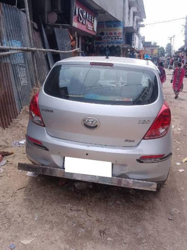 https://images10.gaadi.com/usedcar_image/4179008/original/processed_cbc47069-74e9-43b7-8f10-43efc9e67465.jpg?imwidth=6401