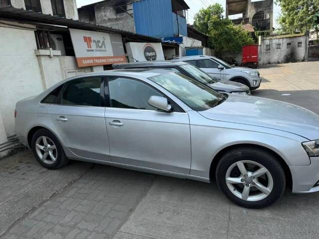 https://images10.gaadi.com/usedcar_image/4179019/original/processed_42d18d62-f38b-4553-b420-42ad37b05d71.jpg?imwidth=6401