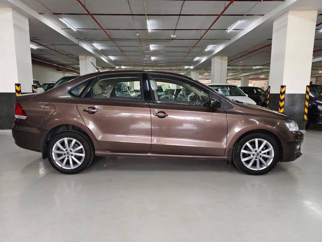 https://images10.gaadi.com/usedcar_image/4179103/original/processed_73f20ab4bac026b533ee2bfc802f02da.jpg?imwidth=6401