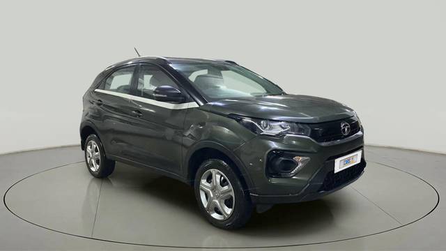 https://images10.gaadi.com/usedcar_image/4179121/original/0f2636135d778b67d35e1df6f26e39c7.jpg?imwidth=6400