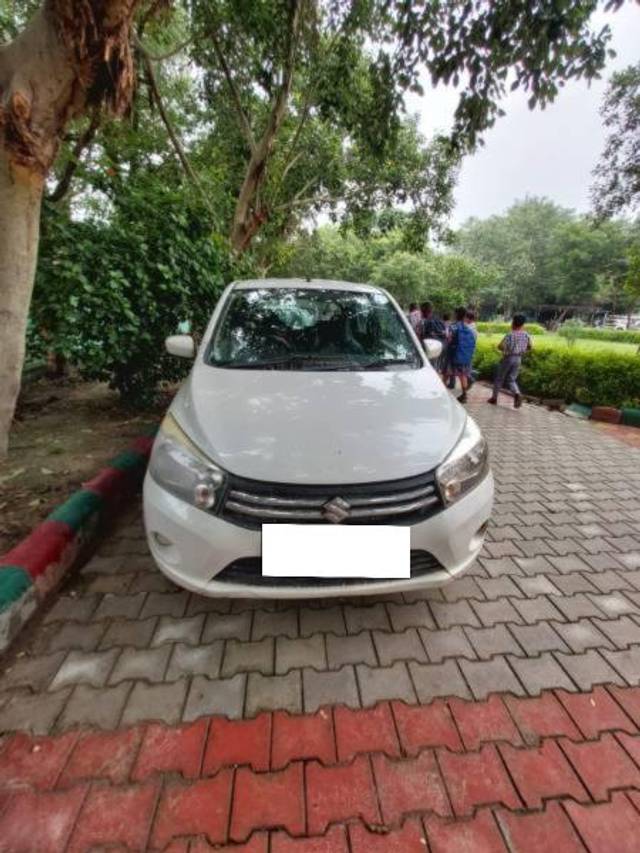 https://images10.gaadi.com/usedcar_image/4179170/original/processed_59f9db01-3f68-4460-9584-2552cfe2f4f0.jpg?imwidth=6400