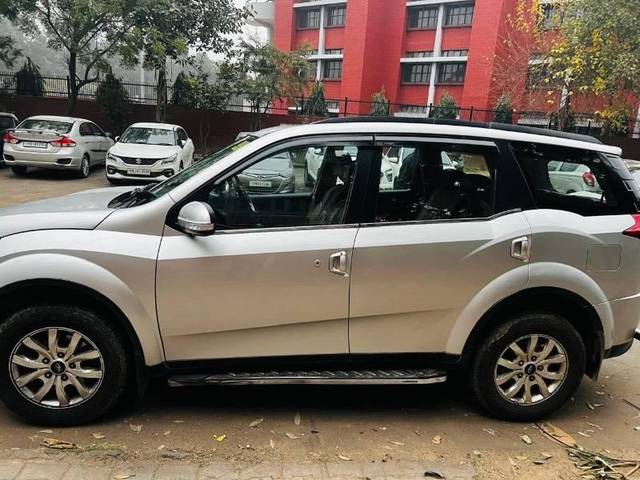 https://images10.gaadi.com/usedcar_image/4179223/original/processed_e2c2a368-7805-4ee4-88d6-2d69aa0056b5.jpg?imwidth=6401