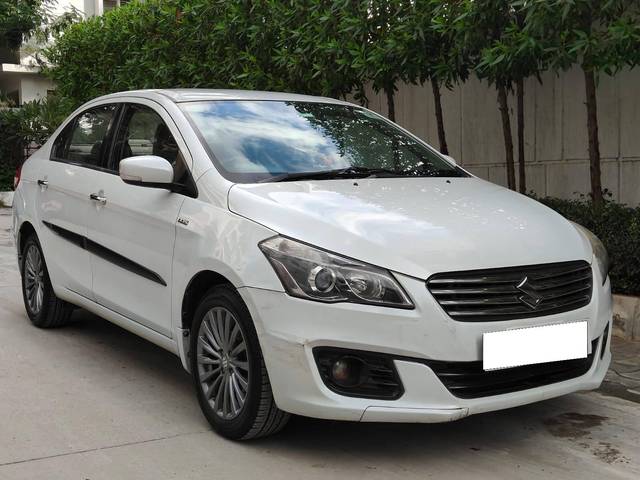 https://images10.gaadi.com/usedcar_image/4179281/original/processed_7948dbbc70b50602c88b53b5b0abf915.jpg?imwidth=6400