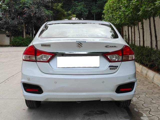 https://images10.gaadi.com/usedcar_image/4179281/original/processed_b6950e053c58a5913d704ab4601c2295.jpg?imwidth=6402