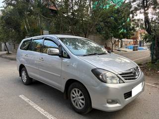 Toyota Innova 2004-2011 Toyota Innova 2.5 EV Diesel MS 7 Str BSIII