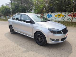 Skoda Rapid 2014-2016 Skoda Rapid 1.5 TDI AT Elegance