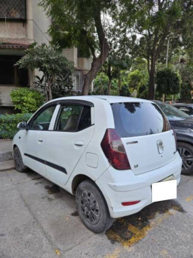 https://images10.gaadi.com/usedcar_image/4179447/original/02ed643ba477563c15e537c65c12261b.jpeg?imwidth=6402