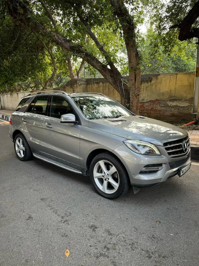 https://images10.gaadi.com/usedcar_image/4179527/original/processed_e7cf4934f136cca3778adbe8bc5754c5.jpg?imwidth=6400