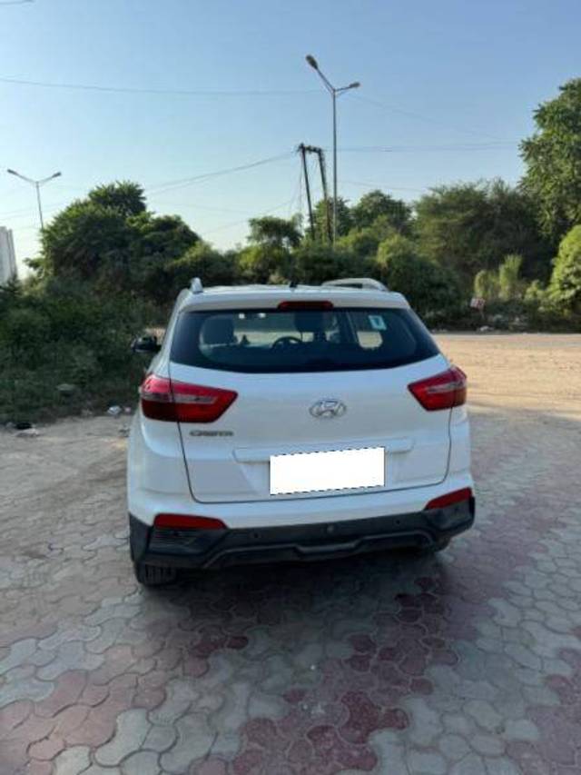 https://images10.gaadi.com/usedcar_image/4179556/original/ef9bdc3f5c6f46cf7b59f1170290fa5e.jpg?imwidth=6401