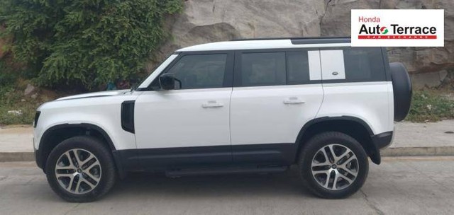 Second-hand 2022 Land Rover Defender 110 HSE 2020-2022 for sale in Hyderabad-2
