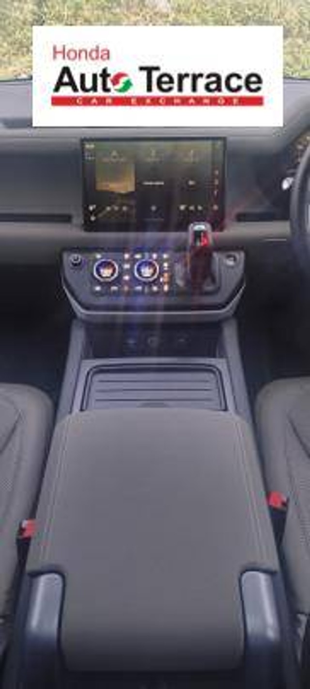 Second-hand 2022 Land Rover Defender 110 HSE 2020-2022 for sale in Hyderabad-11