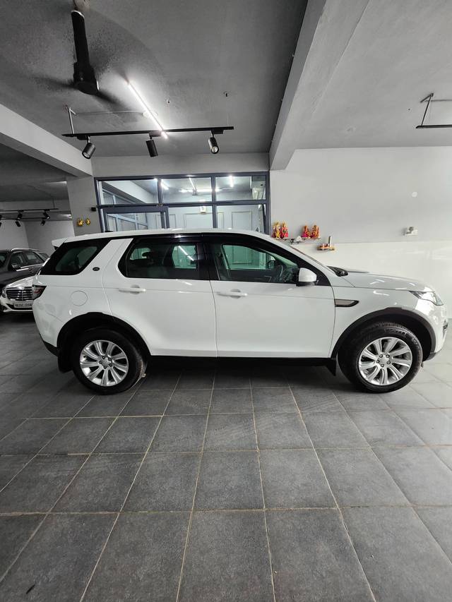 https://images10.gaadi.com/usedcar_image/4179619/original/processed_ecd0e7f02f785cd4f6f1a15cf7de6594.jpg?imwidth=6401