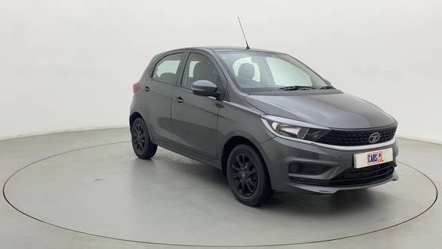 https://images10.gaadi.com/usedcar_image/4179670/original/79e192f5b1faf5f34e36563d5d2ec615.jpg?imwidth=6400