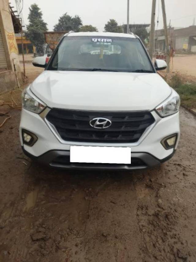 https://images10.gaadi.com/usedcar_image/4179698/original/processed_aa3d2274-dc6d-41f2-92b8-84ca777d53f9.jpg?imwidth=6402