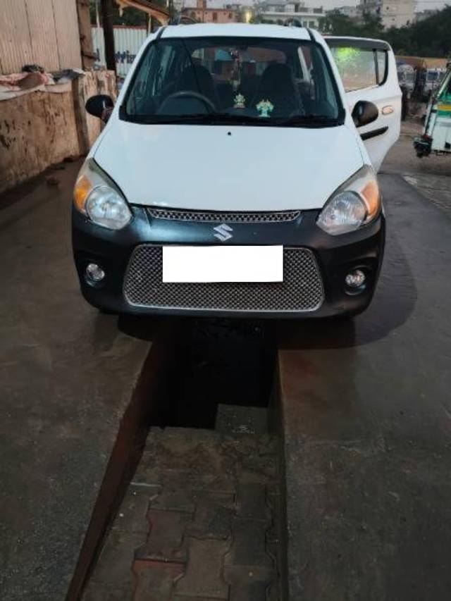 https://images10.gaadi.com/usedcar_image/4179713/original/processed_216557c5-382d-4013-a452-bd357e4a285a.jpg?imwidth=6400