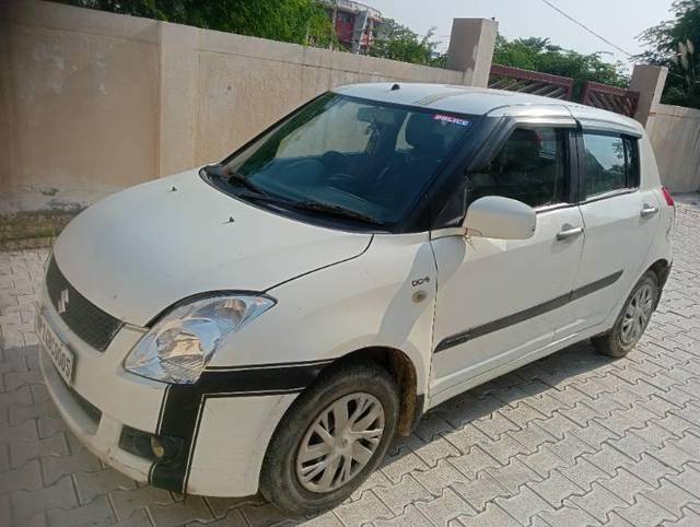 https://images10.gaadi.com/usedcar_image/4179746/original/processed_1631070e-c5db-4223-ae32-17d07cbb1161.jpg?imwidth=6400