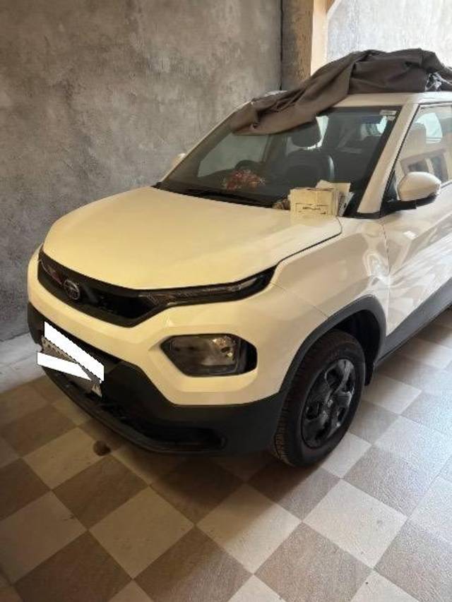 https://images10.gaadi.com/usedcar_image/4179799/original/processed_0a7207c4-fdf1-48ad-9f14-a93a4c4e7a0c.jpeg?imwidth=6401