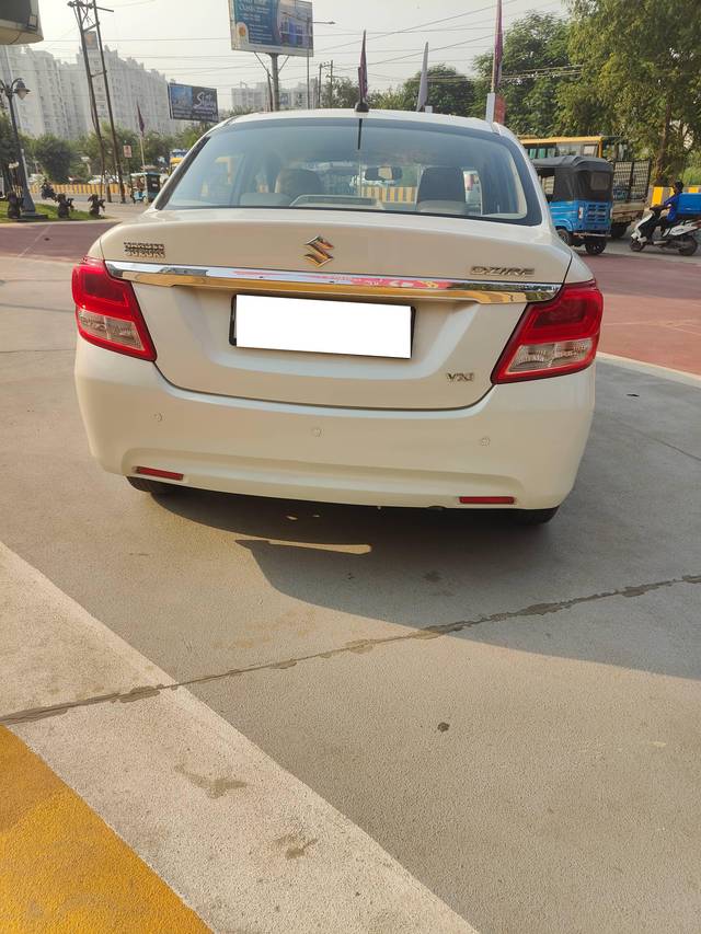 https://images10.gaadi.com/usedcar_image/4179810/original/processed_3482695dde1ffd17f767e20290eacd58.jpg?imwidth=6401