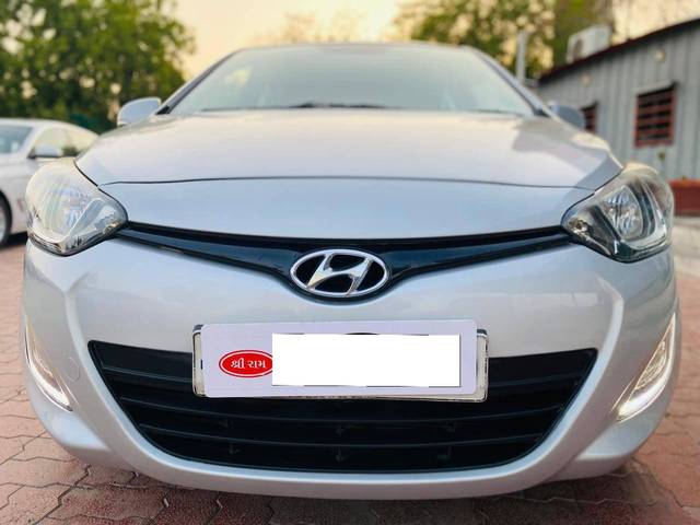 https://images10.gaadi.com/usedcar_image/4179915/original/processed_d919a2a882ab74a1d471f1fe41dada3a.jpg?imwidth=6401