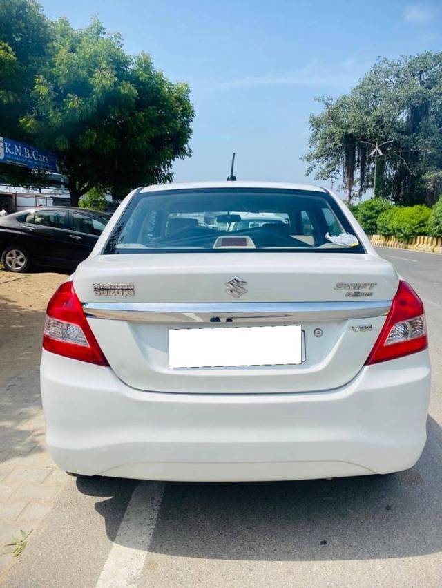 https://images10.gaadi.com/usedcar_image/4180086/original/processed_045adb9d1d651fa54a4ca36d17e731b2.jpg?imwidth=6401