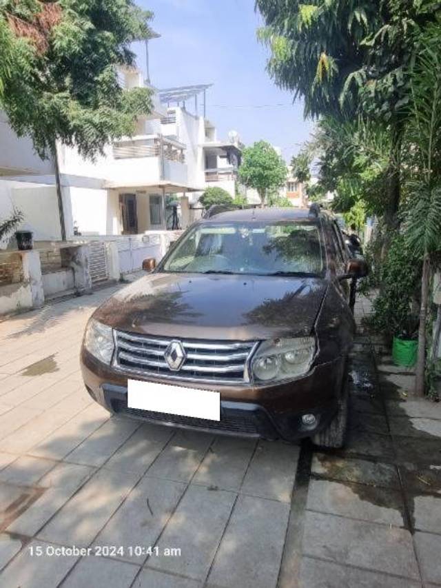 https://images10.gaadi.com/usedcar_image/4180100/original/processed_55e35bf3-c2d9-4fd8-ab17-75d208e0cde7.jpg?imwidth=6400