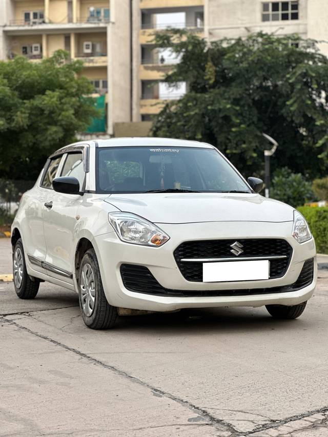 https://images10.gaadi.com/usedcar_image/4180359/original/processed_a8b49d4af917956fa2d2dac337a73ffc.jpg?imwidth=6400