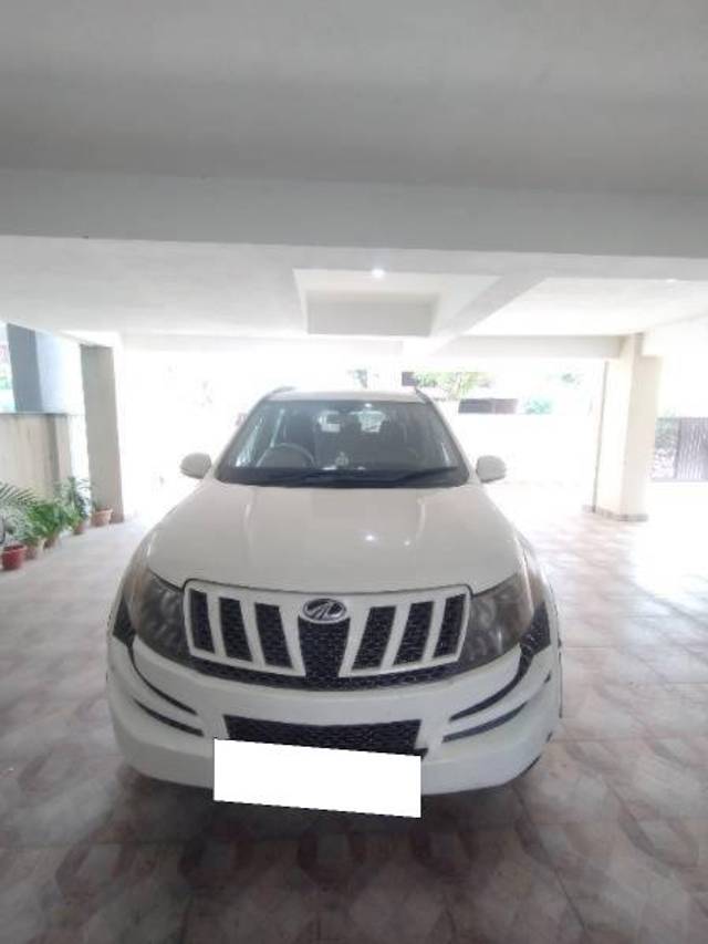 https://images10.gaadi.com/usedcar_image/4180396/original/processed_e06c8dee-13c8-4f5b-9ec7-737da3b2e422.jpg?imwidth=6400