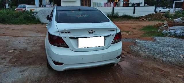 https://images10.gaadi.com/usedcar_image/4180700/original/processed_213e849a-4493-4707-9f2f-722c27d5fda6.jpg?imwidth=6401