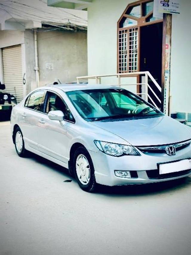 https://images10.gaadi.com/usedcar_image/4180732/original/processed_05f574c6-fa28-437b-b0dd-bfa052344188.jpeg?imwidth=6400