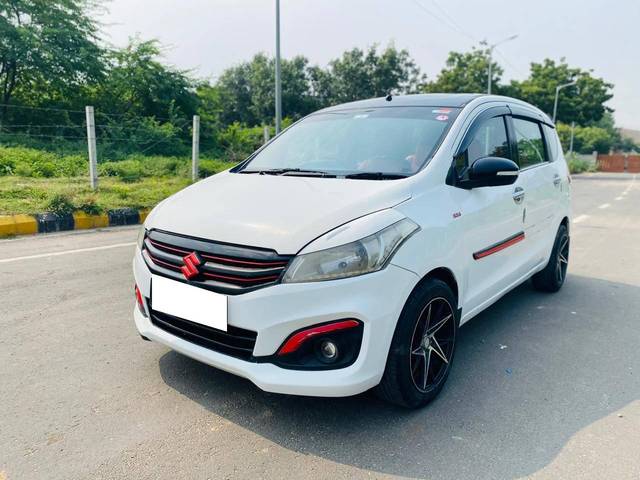 https://images10.gaadi.com/usedcar_image/4180754/original/processed_4af682d1e3f459d61da87d45fa09b04f.jpg?imwidth=6400