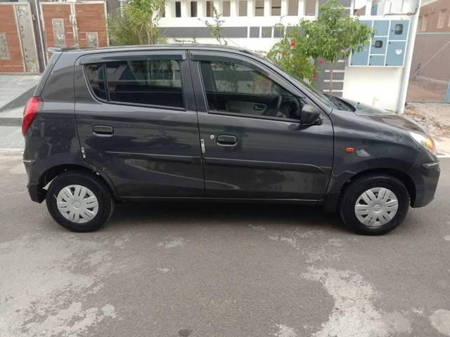 https://images10.gaadi.com/usedcar_image/4180885/original/processed_bde90c04-4c12-47f4-9021-3ded9665aca8.jpg?imwidth=6401