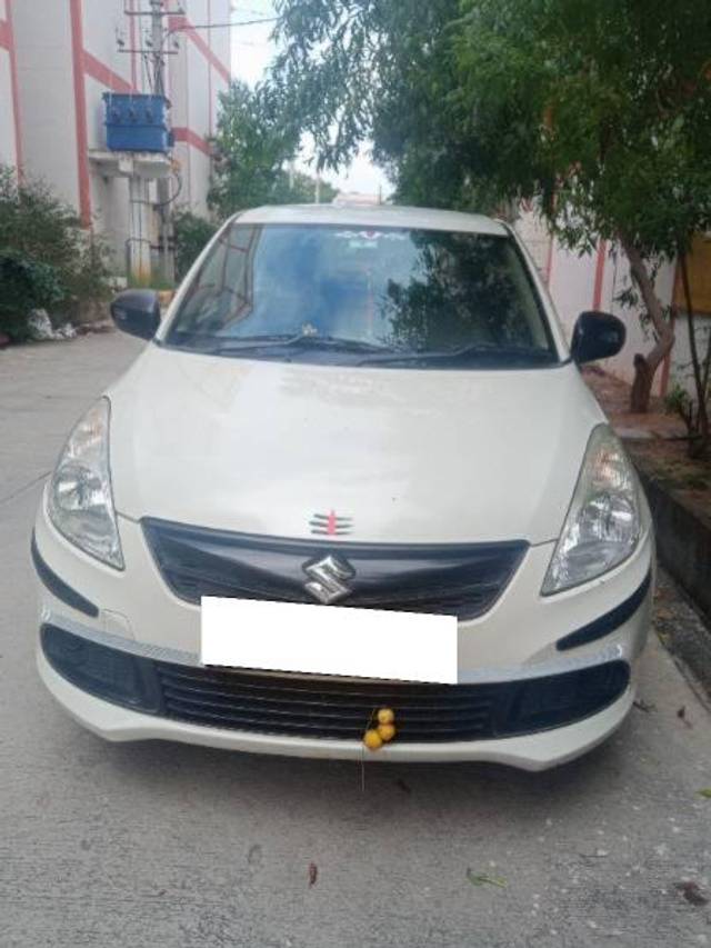 https://images10.gaadi.com/usedcar_image/4180895/original/processed_258c3681-6e9d-460a-801c-8453f176d63d.jpg?imwidth=6400