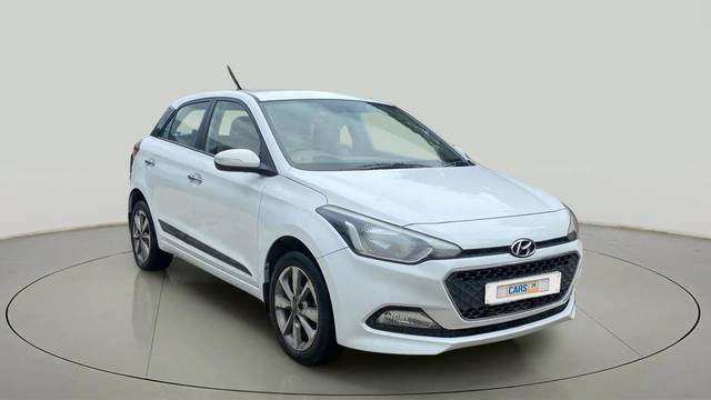 https://images10.gaadi.com/usedcar_image/4180974/original/29055f29944a9ec8ab7b3ce3610aa416.jpg?imwidth=6400