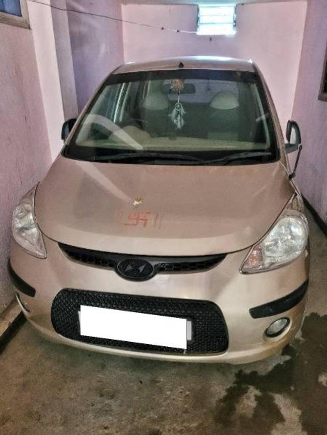 https://images10.gaadi.com/usedcar_image/4181132/original/processed_cfba56a7-5040-4519-8ae7-f5b09a1d8bec.jpg?imwidth=6400