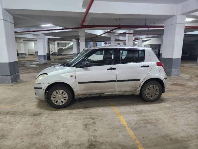 https://images10.gaadi.com/usedcar_image/4181153/original/processed_32d22b67-1dee-46df-8feb-ab1573f9d393.jpg?imwidth=6400