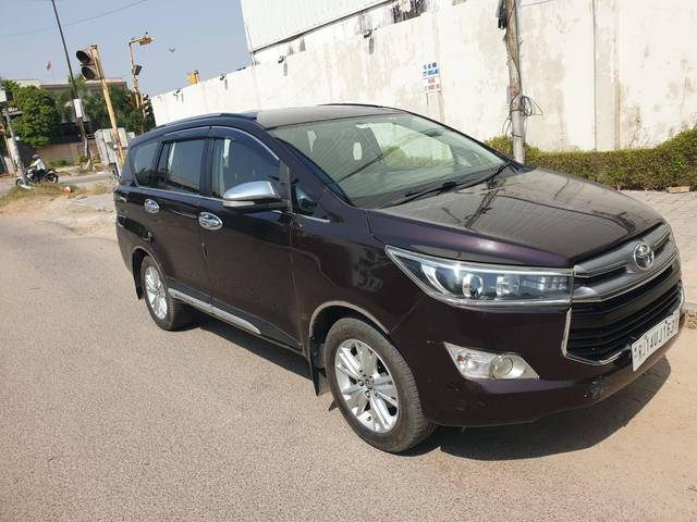 https://images10.gaadi.com/usedcar_image/4181164/original/processed_10d90ef921533270605b15bd6dbad61f.jpg?imwidth=6400