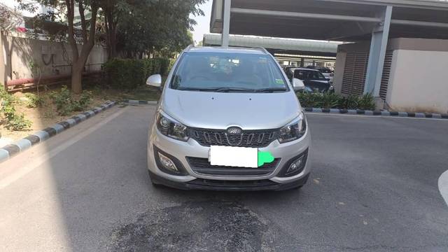 https://images10.gaadi.com/usedcar_image/4181187/original/processed_f96c1b74-0f40-4673-a229-e7d5486fe211.jpg?imwidth=6402