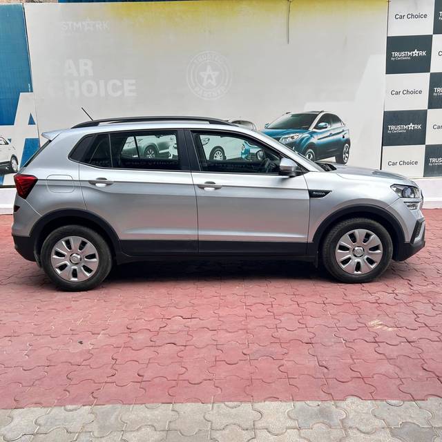 https://images10.gaadi.com/usedcar_image/4181436/original/processed_89681092715656d5498db68a2940e469.jpg?imwidth=6401