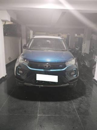 Tata Nexon EV Max 2022-2023 Tata Nexon EV XZ Plus Lux