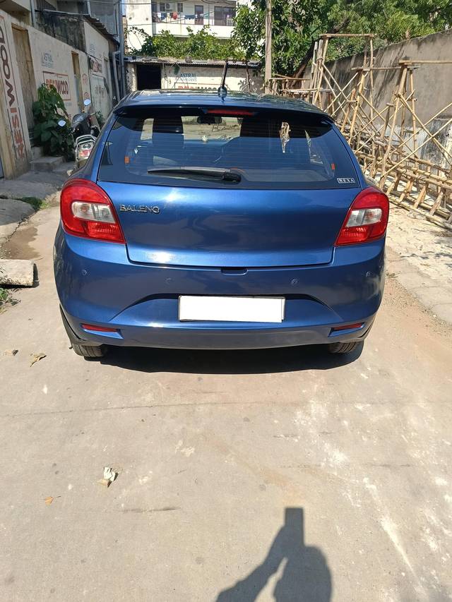 https://images10.gaadi.com/usedcar_image/4181527/original/processed_cdbcb230a4ceae7542081989ca907d17.jpg?imwidth=6401