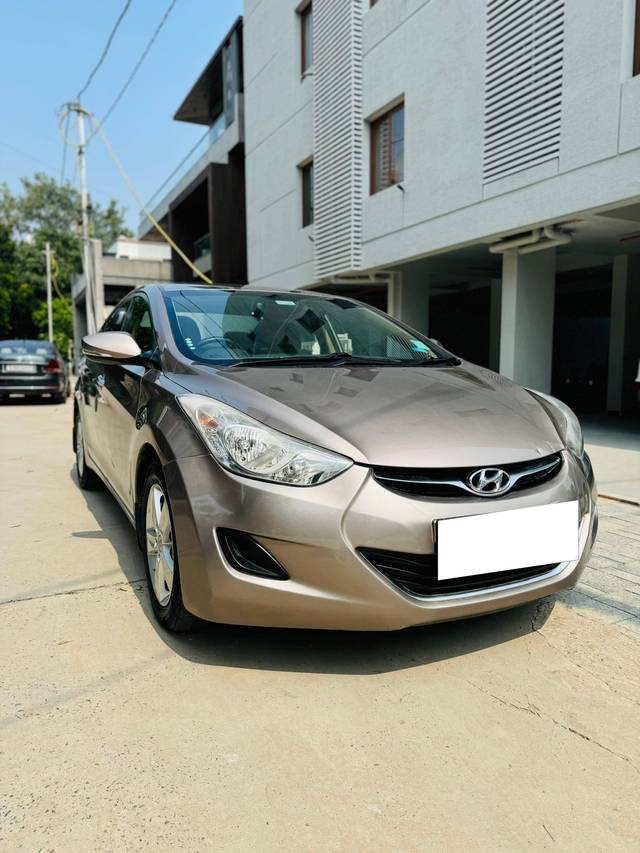 https://images10.gaadi.com/usedcar_image/4181543/original/processed_668a933876e141f9cdf6a9960d77078c.jpeg?imwidth=6400