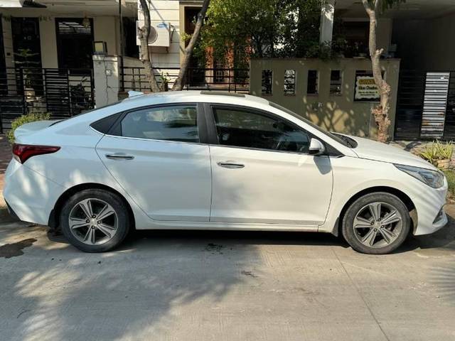 https://images10.gaadi.com/usedcar_image/4181591/original/processed_97349471-b292-4dfc-9709-6aa8647709b5.jfif?imwidth=6401